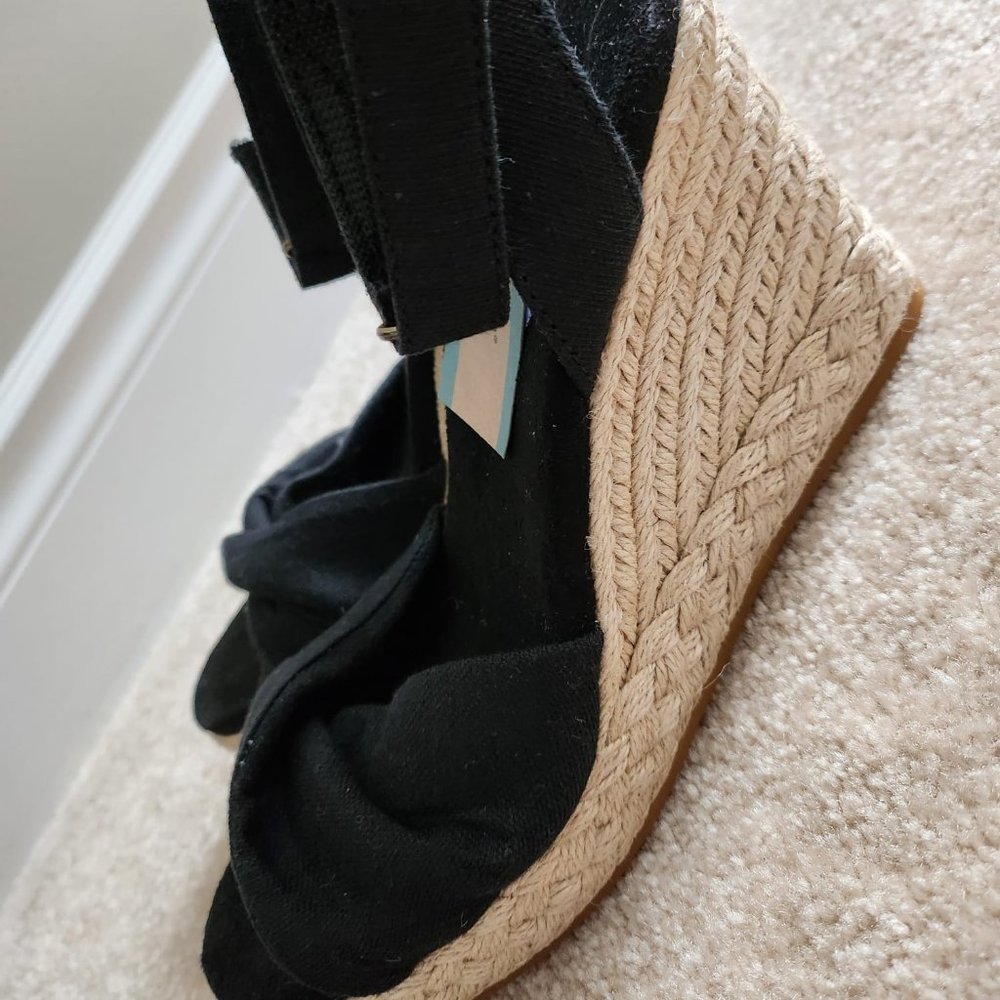 TOMS - Marisela Black Wedge Sandal